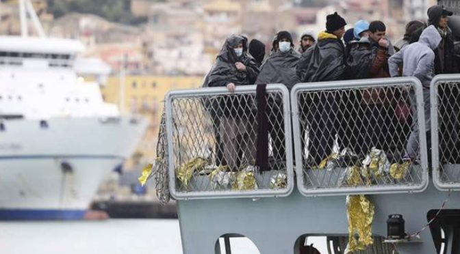 Estado Islâmico prevê infiltrar jiadistas em barcos de migrantes rumo à Europa