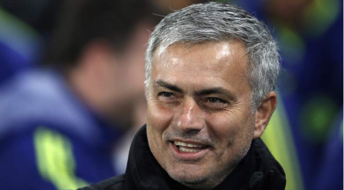 Mourinho: “Se Hazard estivesse infeliz não teria renovado”