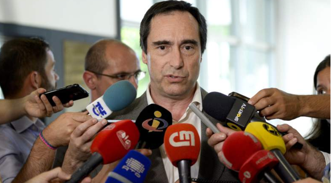 Moção de censura a José Eduardo Simões foi aprovada