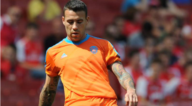 Otamendi sai em defesa de Enzo Pérez