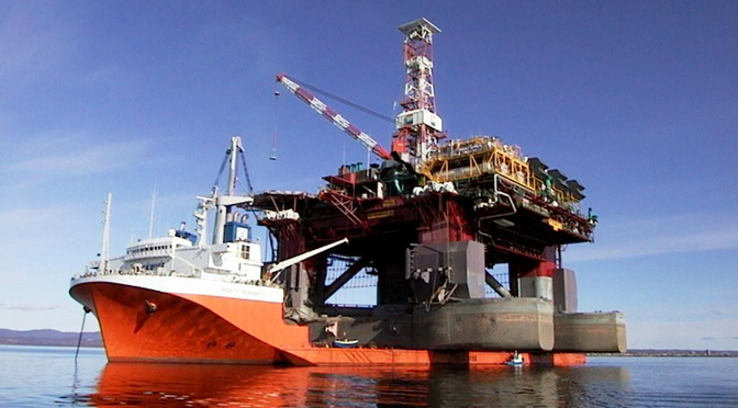 Intelectuais denunciam golpe contra Petrobrás em manifesto