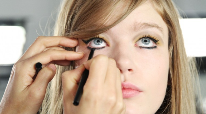 Seis erros de maquilhagem que fazem com que pareça que passou a noite em branco