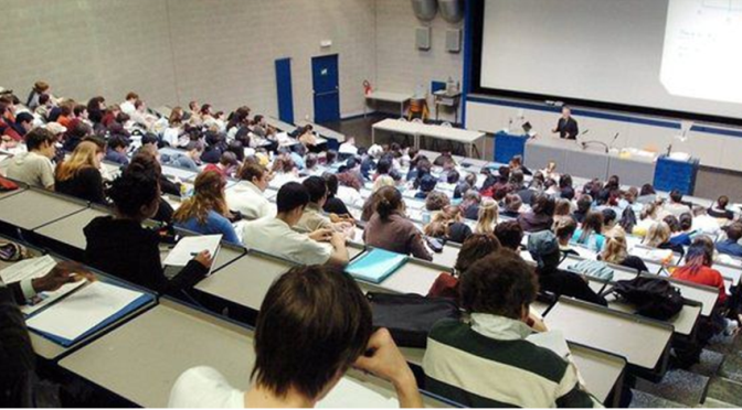 Universidade de Vila Real quer minimizar o risco da saída prematura de alunos