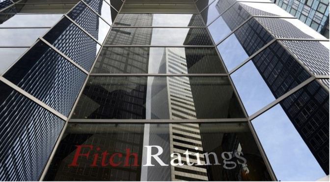 A agência Fitch ameaça com corte de rating caso a dívida aumente