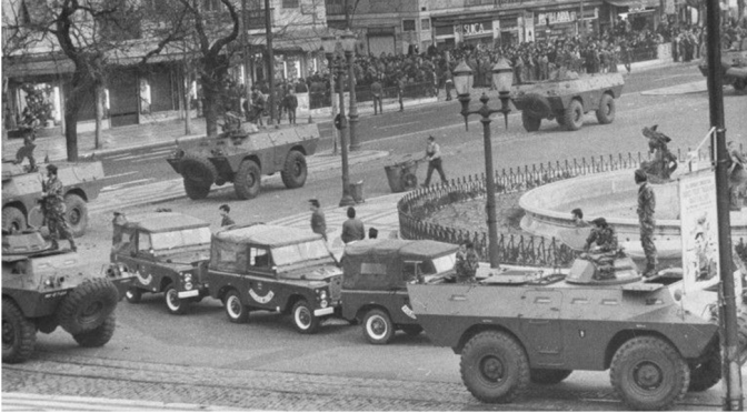 No 25 de Novembro de 1975 os extremos sairam derrotados