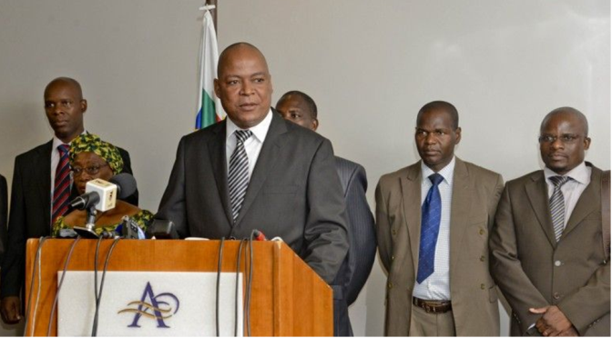 O dirigente da Renamo Manuel Bissopo foi baleado com gravidade na cidade da Beira