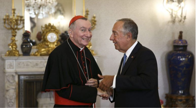 Marcelo condecorou em Belém o atual Secretário de Estado da Santa Sé com a Grã-Cruz da Ordem de Cristo