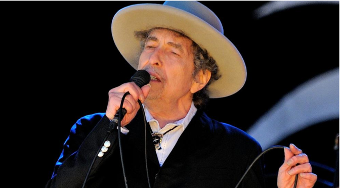 Nóbel da Literatura 2016 vai para o músico norte-americano Bob Dylan