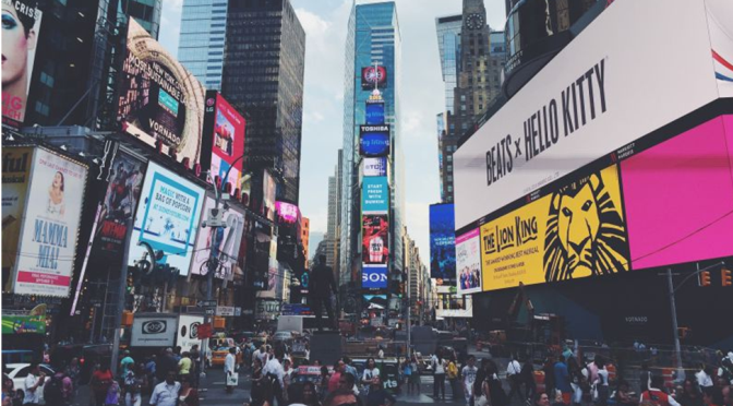 Os Estados Unidos vão limitar entrada a países muçulmanos porque “o mundo está uma confusão total”