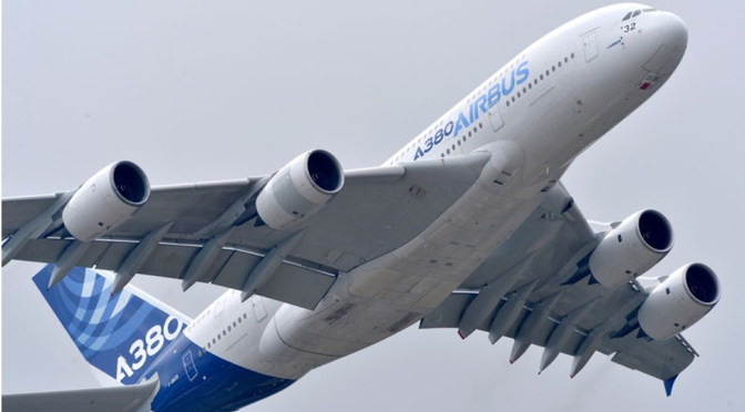 Juiz infligiu primeiro revés a Donald Trump e os aviões começaram de novo a descolar