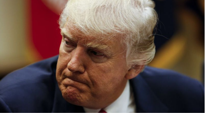 Sem apoio da maioria, o presidente Trump retira o projecto Obamacare das pautas de votação