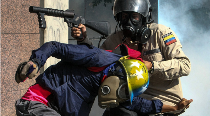 Seis luso-venezuelanos foram detidos pela Guarda Nacional Bolivariana nos distúrbios contra Nicolas Maduro