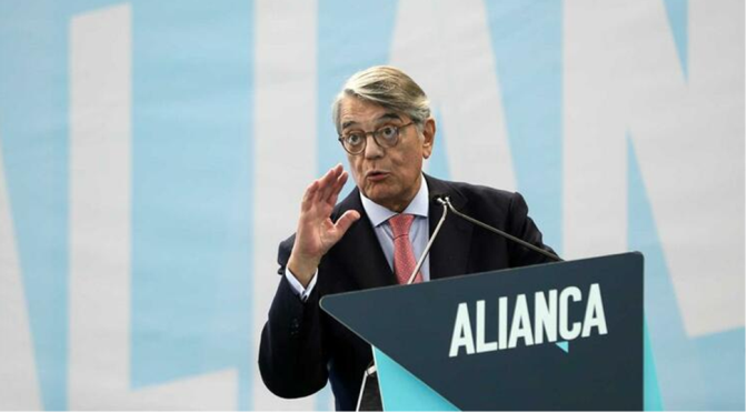 Governo “envergonhou” Portugal quando “mandou grupo de polícias” à Venezuela