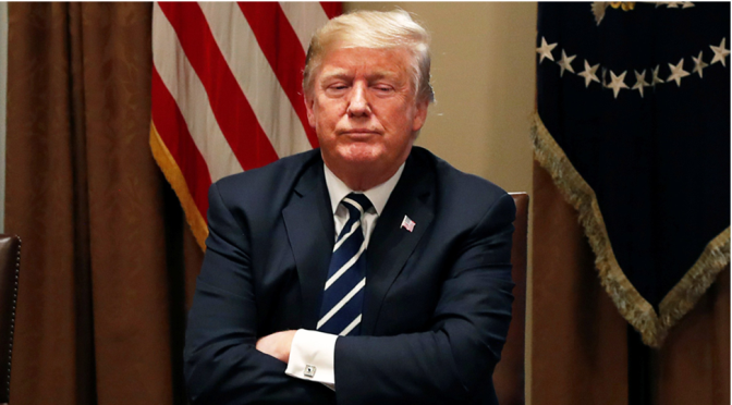 O presidente Trump recorre ao Supremo para manter finanças pessoais em segredo