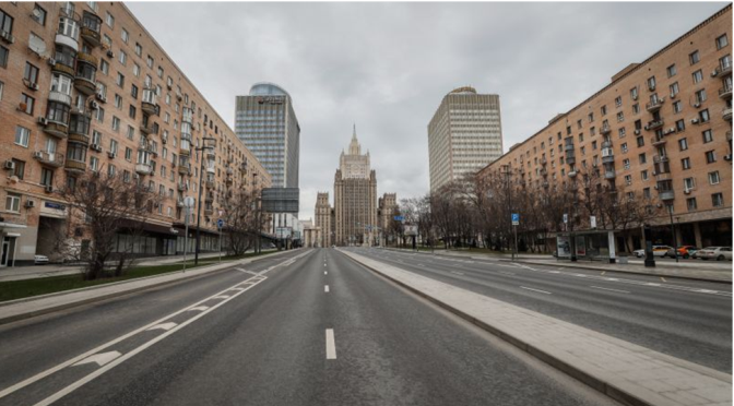 São mais de quatro mil milhões de pessoas em quase 100 países que estão neste momento a cumprir medidas de confinamento