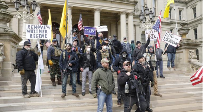Manifestantes armados contra o isolamento social nos EUA