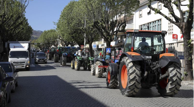 Agricultores protestam no Fundão por apoios face ao aumento de preços