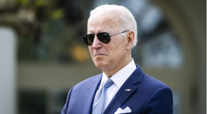 A Casa Branca diz afastar a possibilidade de uma visita de Joe Biden à Ucrânia
