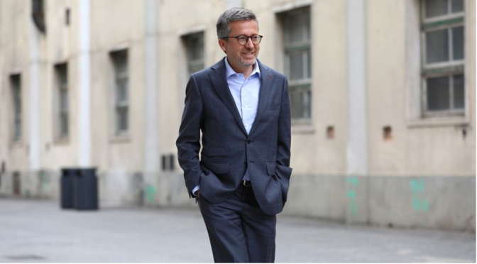 Esta é a proposta de Moedas para os transportes públicos gratuitos em Lisboa