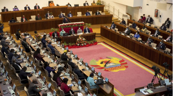 Moçambique reforça leis contra branqueamento de capitais e financiamento ao terrorismo