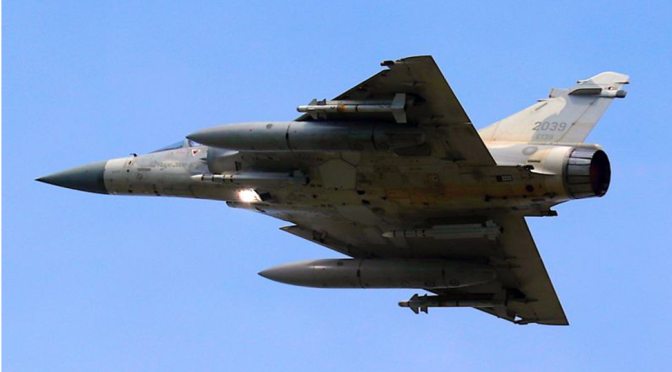 Taiwan denuncia incursão de mais navios e aviões da China no seu espaço e volta a mobilizar tropas