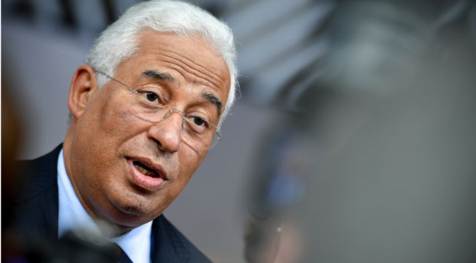 António Costa mentiu? SMS confirma que primeiro-ministro fez uma chamada a Carlos Costa sobre Isabel dos Santos